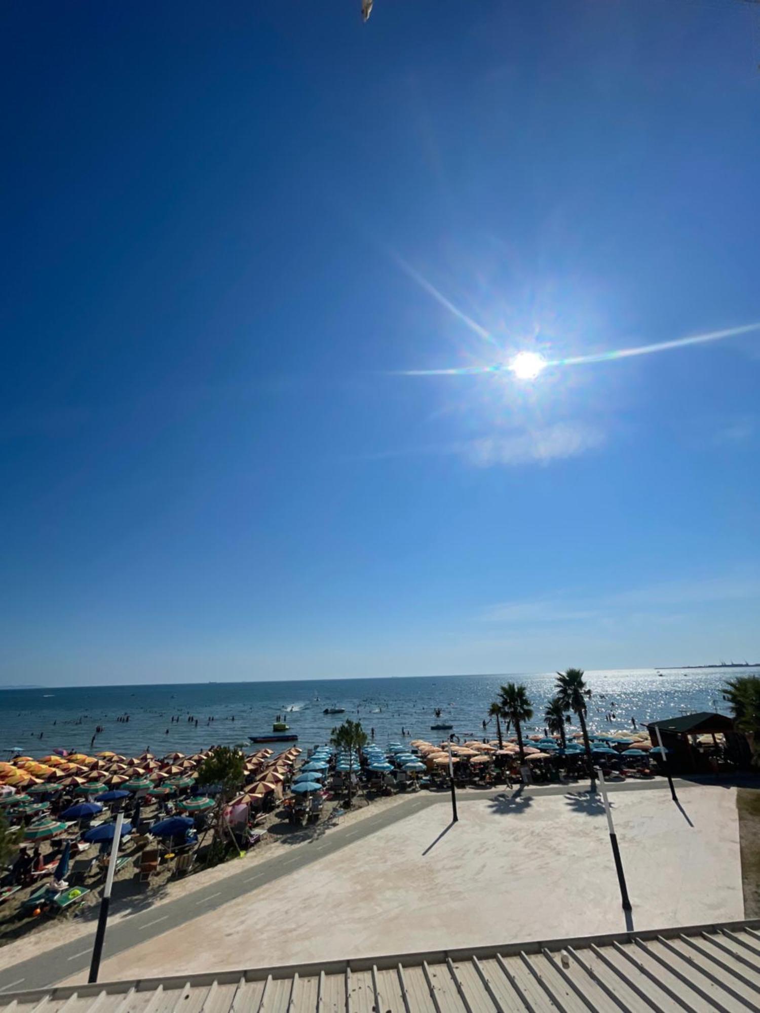 Beautiful Sea View Apartment Дуррес Экстерьер фото